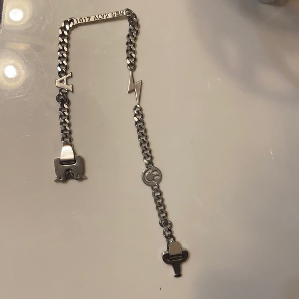 Hero Alyx Chain 20’